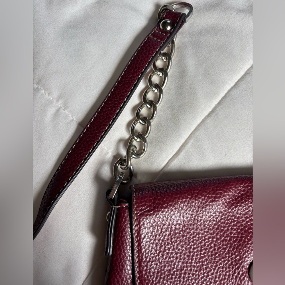 Clarks Elegant Red Leather Shoulder Bag - Picture 14 of 14
